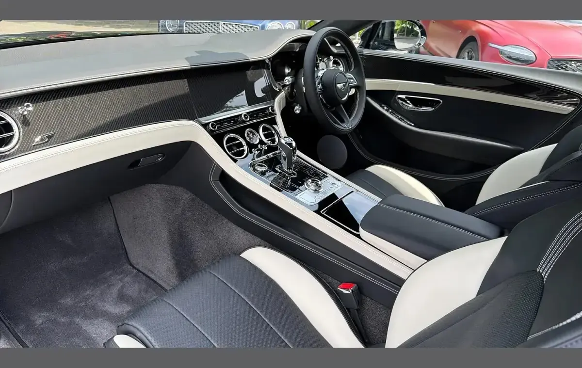 New Bentley Continental 680 HP (500 kW) 2026 Black Coupe