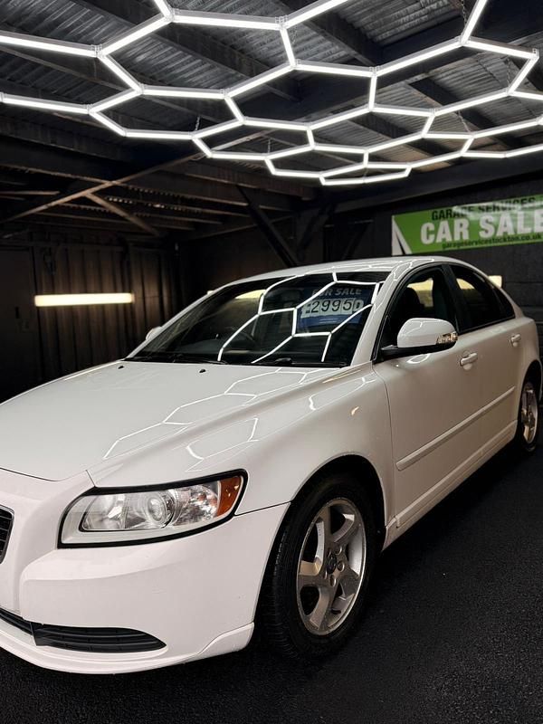 White Used 2011 Volvo S40 Sedan | £2,995 (Expensive) - Image 1/4