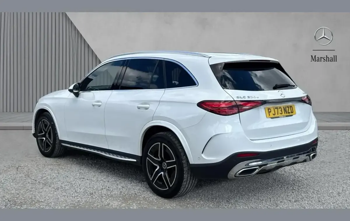 Second-hand Mercedes GLC220 AMG line 197 CP (144 kW) 2023 Alb SUV