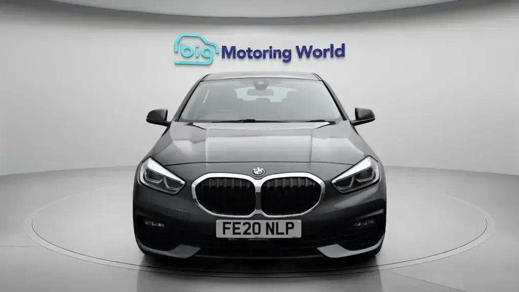 Used BMW 118 140 HP (102 kW) 2020 Grey Hatchback