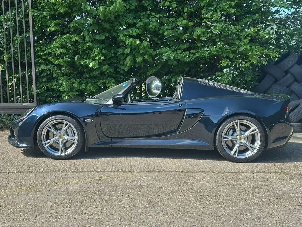 Used Lotus Exige 2017 Blue Cabriolet