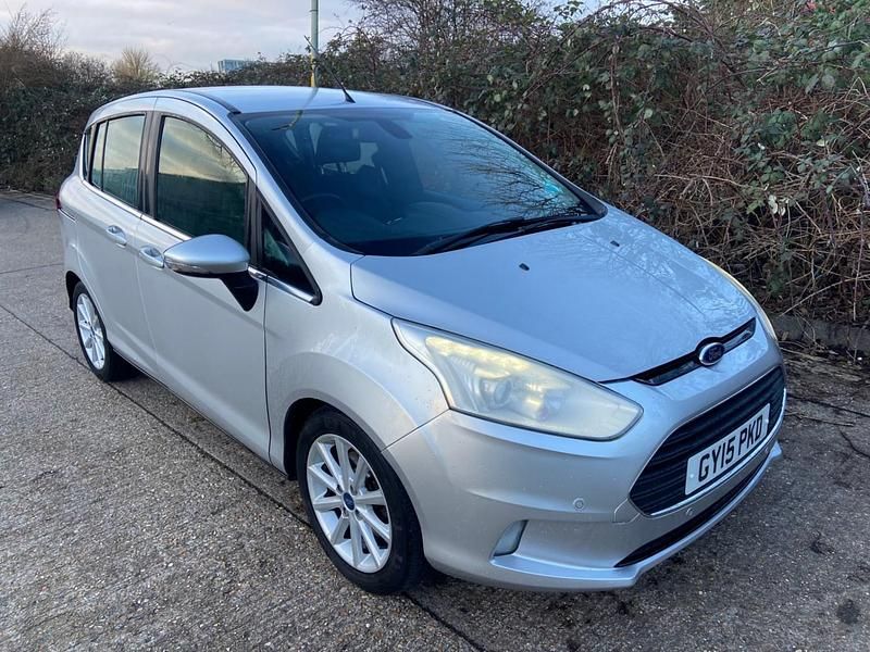 Used Ford B-MAX Titanium 2015 Silver MPV