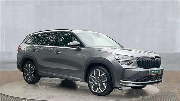 Used 2025 Skoda Kodiaq SportLine SUV | £34,490 (Fair price) - Image 1/4