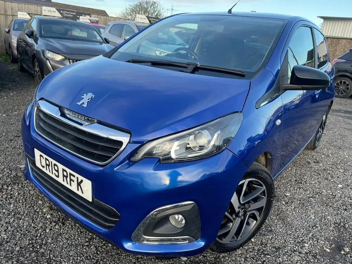 Begagnad Peugeot 108 Allure 72 HK (52 kW) 2019 Blå Halvkombi