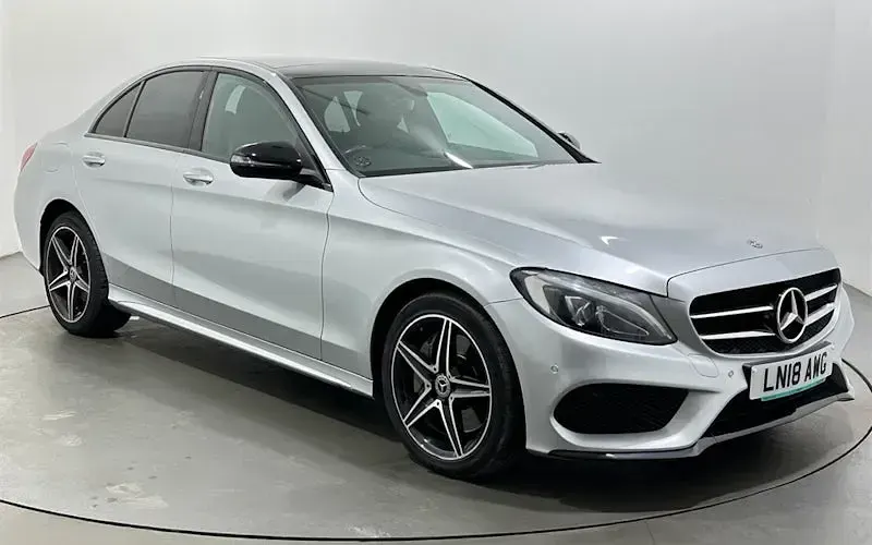 Used Mercedes C250 AMG Line Premium 204 HP (150 kW) 2018 Sedan