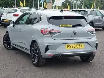 Used Renault Clio Techno 90 HP (66 kW) 2025 Grey Hatchback