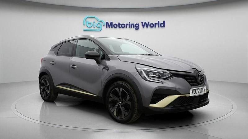 Used Renault Captur Engineered 145 HP (106 kW) 2023 Grey SUV