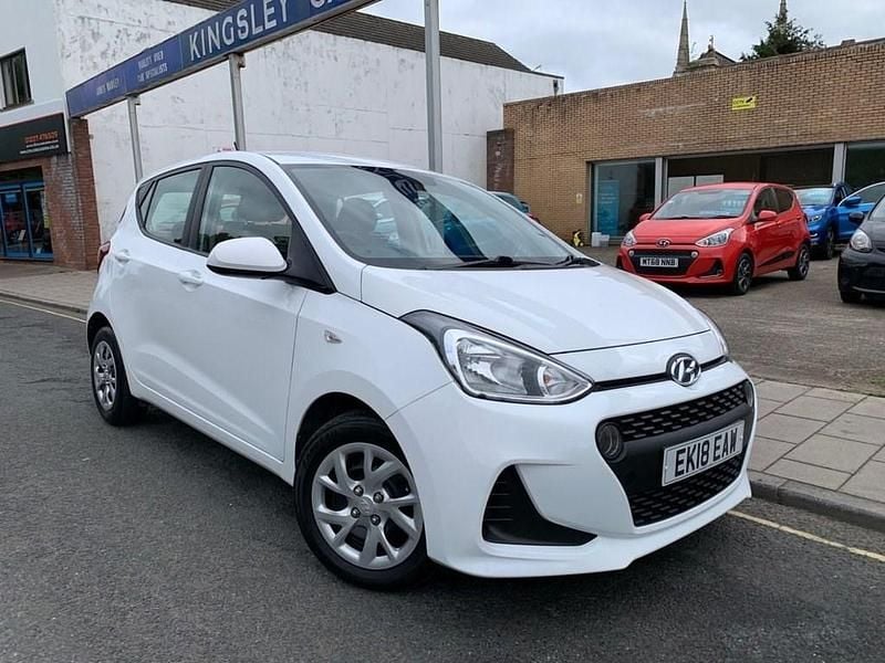 White Used 2018 Hyundai i10 SE Hatchback | £6,795 (Fair price) - Image 1/4