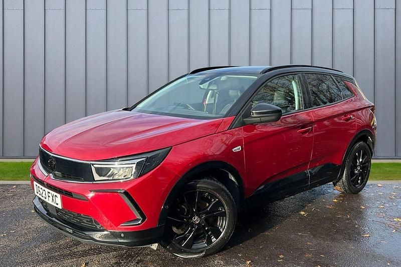 Used Vauxhall Grandland X S 128 HP (94 kW) 2023 Red SUV