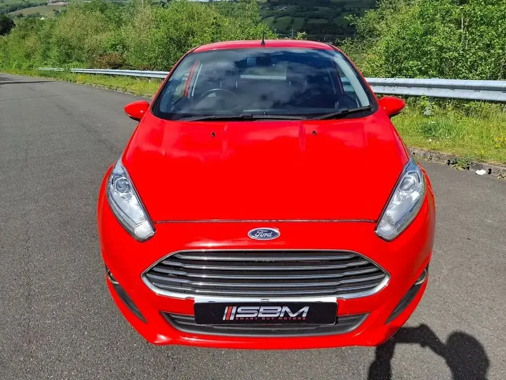 Usado Ford Fiesta Titanium X 100 CV (73 kW) 2016 Rojo Utilitario