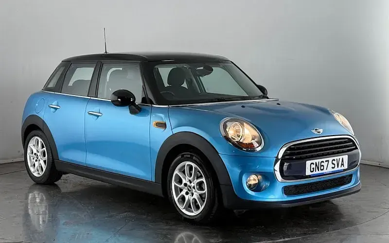 Used Mini Cooper Hatch 136 HP (100 kW) 2017 Hatchback