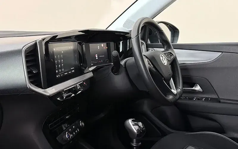 Used Vauxhall Mokka Edition 101 HP (74 kW) 2022 White SUV