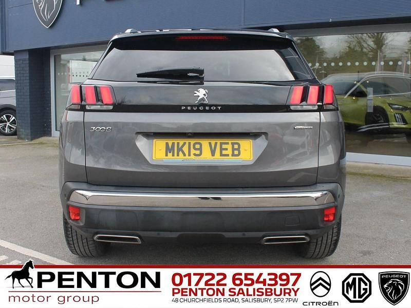 Used Peugeot 3008 GT-line 129 HP (94 kW) 2019 Grey SUV