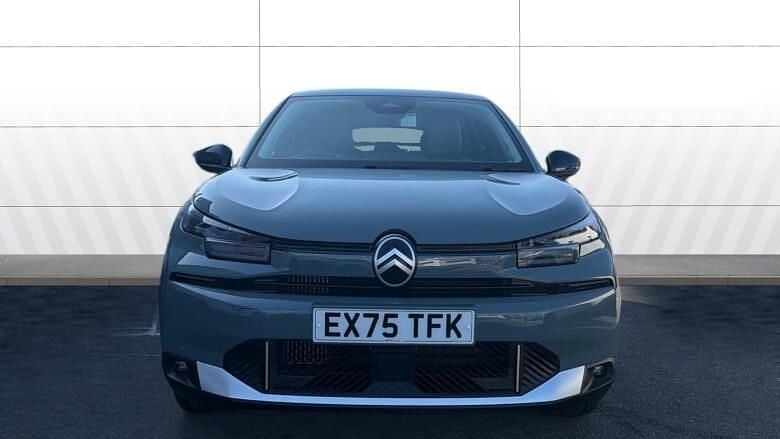 Used Citroën C4 131 HP (96 kW) 2025 Green SUV