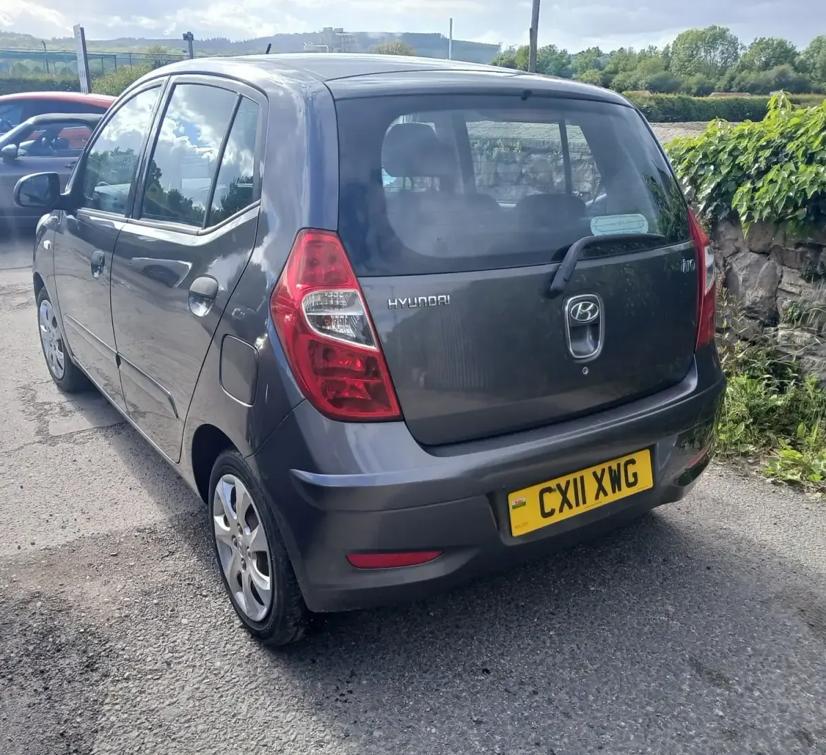 Usado Hyundai i10 Classic 86 HP (63 kW) 2011 Cinzento Citadino