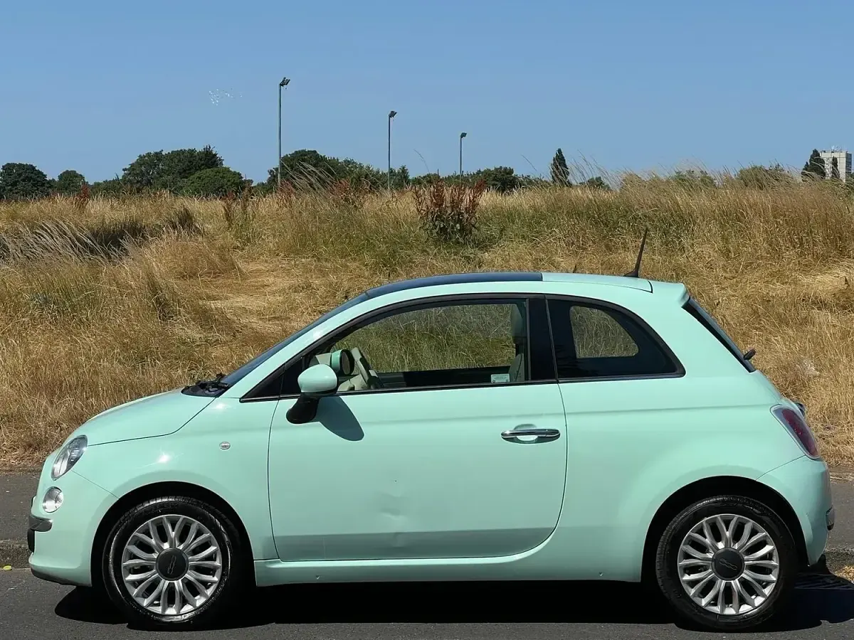Used Fiat 500 Lounge 69 HP (50 kW) 2015 Green Hatchback