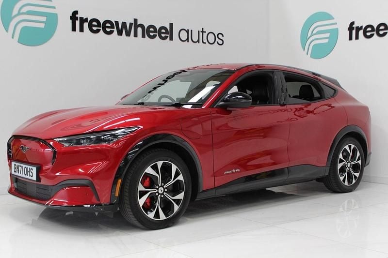 Used Ford Mustang Standard Range 269 HP (197 kW) 2021 Red Hatchback