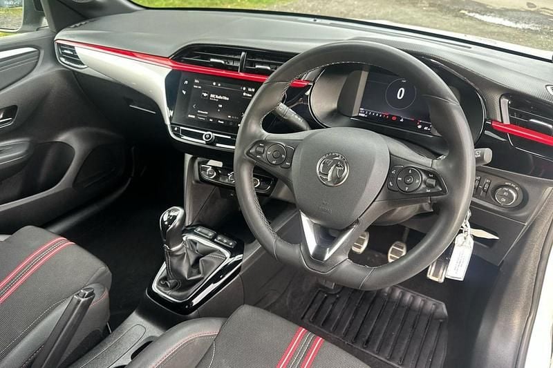Used Vauxhall Corsa 75 HP (55 kW) 2023 Arctic white Hatchback