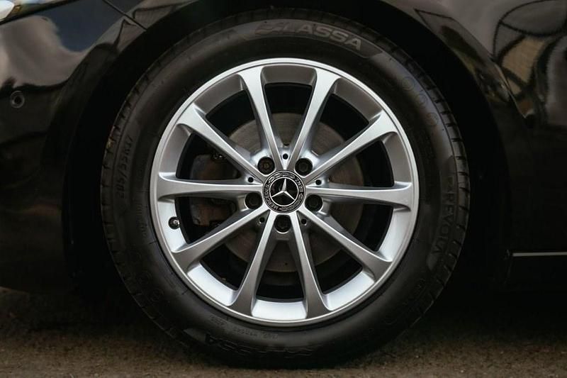 Used Mercedes A180 Executive 136 HP (100 kW) 2020 Black Hatchback