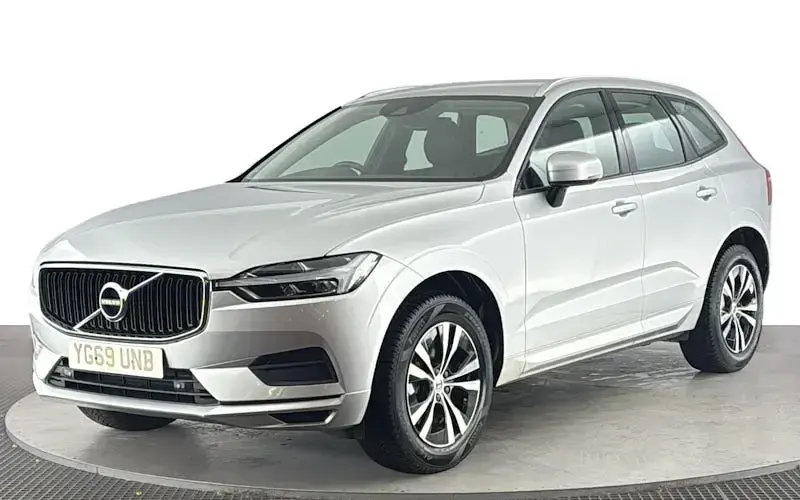 Used Volvo XC60 Momentum 250 HP (183 kW) 2019 SUV