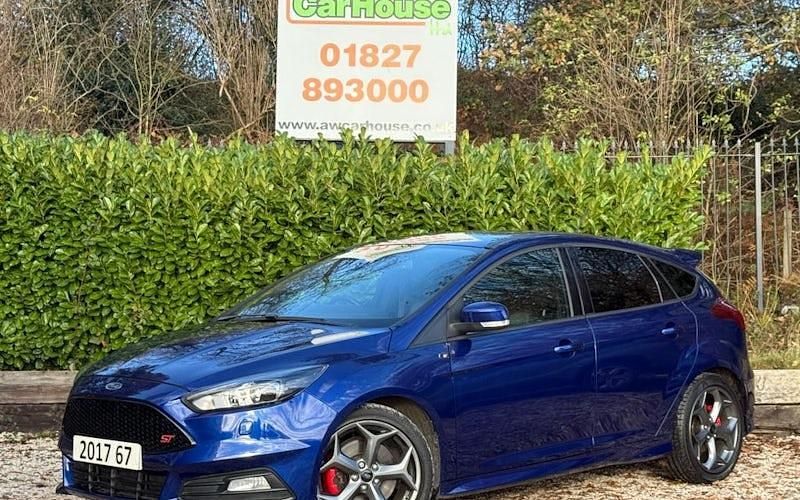 Used Ford Focus ST 185 HP (136 kW) 2016 Blue Hatchback