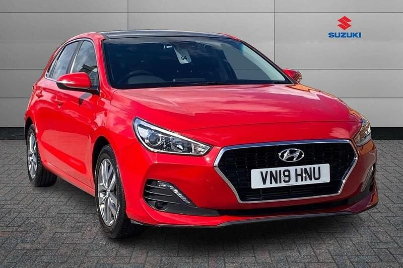 Red Used 2019 Hyundai i30 SE Hatchback | £9,991 (Good price) - Image 1/4