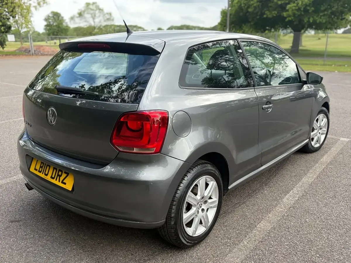 Used VW Polo SE 85 HP (62 kW) 2010 Grey Hatchback