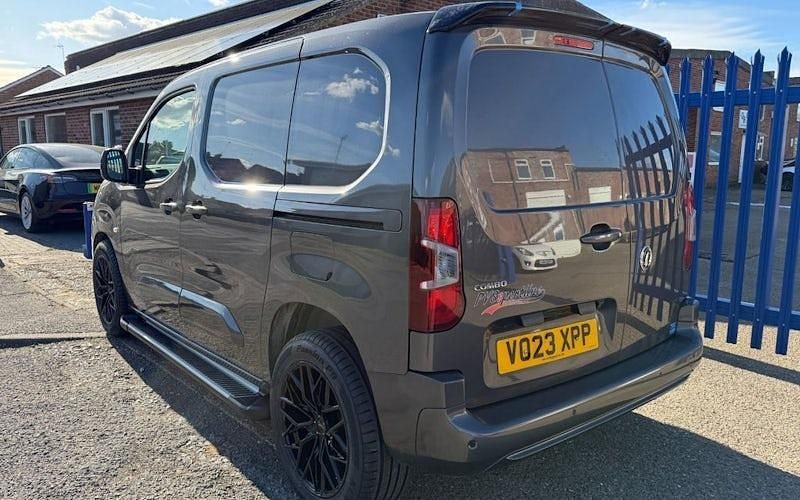 Used Vauxhall Combo 101 HP (74 kW) 2023 MPV