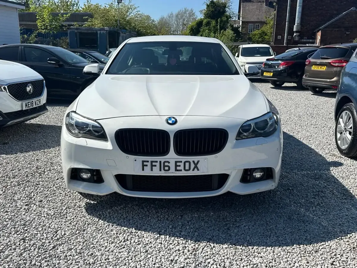 Gebraucht BMW 520 M Sport 2016 Weiß Limousine
