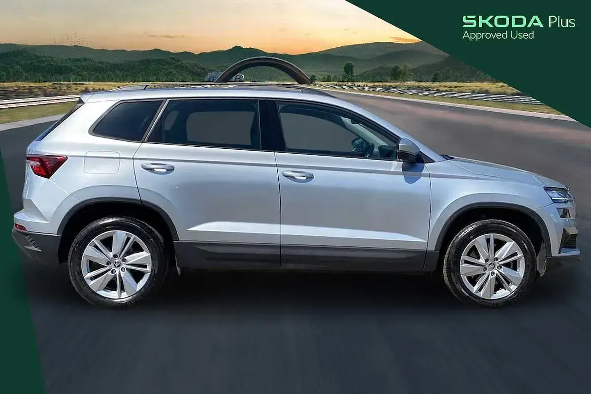 Used Skoda Karoq SE Drive 147 HP (108 kW) 2025 Brilliant silver metallic SUV