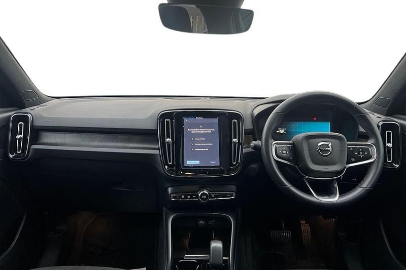 Used Volvo C40 Pro 300 kW (408 HP) 2022 Red SUV