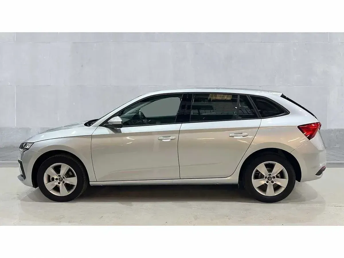 Used Skoda Scala SE 116 HP (85 kW) 2025 Brilliant silver Hatchback