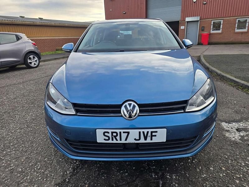 Usado VW Golf VII Edition 110 HP (80 kW) 2017 Azul Citadino