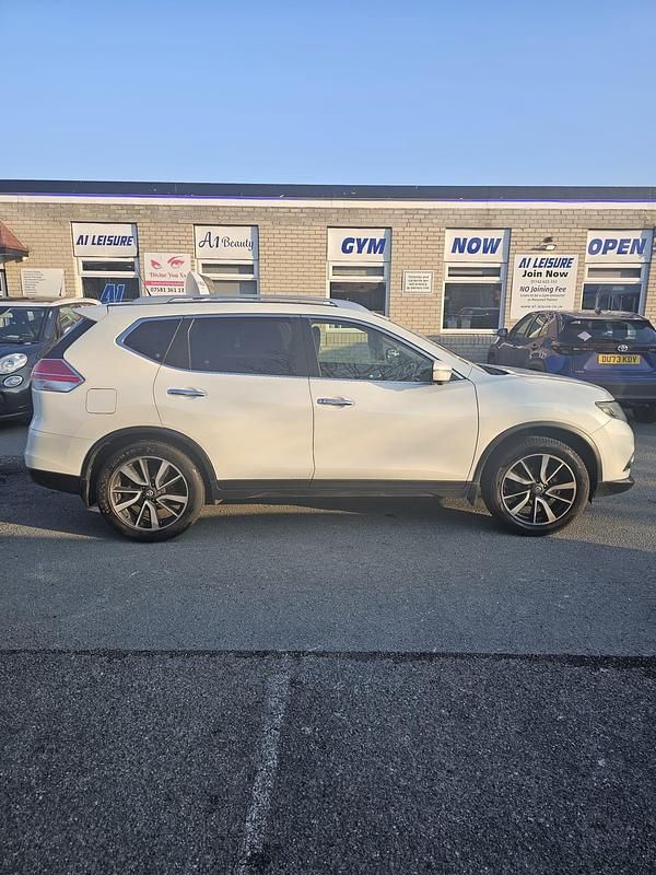 Used Nissan X-Trail N-TEC 2015 White SUV