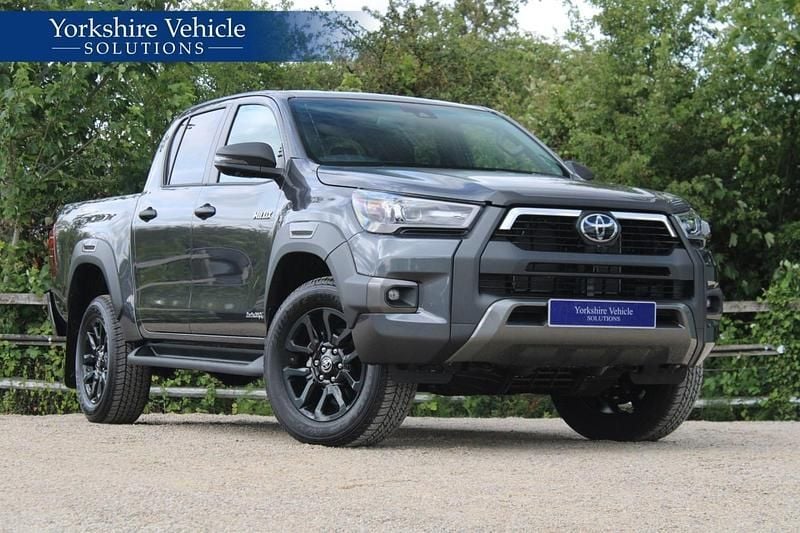 Grey New 2025 Toyota HiLux Pickup | £38,989 (Fair price) - Image 1/4