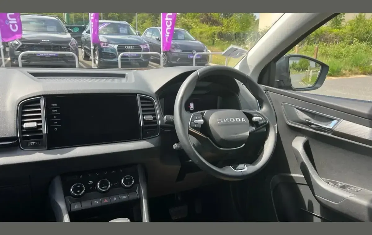 Gebraucht Skoda Karoq SE L 150 PS (110 kW) 2025 Grau SUV