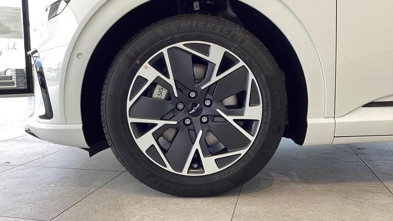 New Genesis GV60 168 kW (229 HP) 2026 Alta white SUV