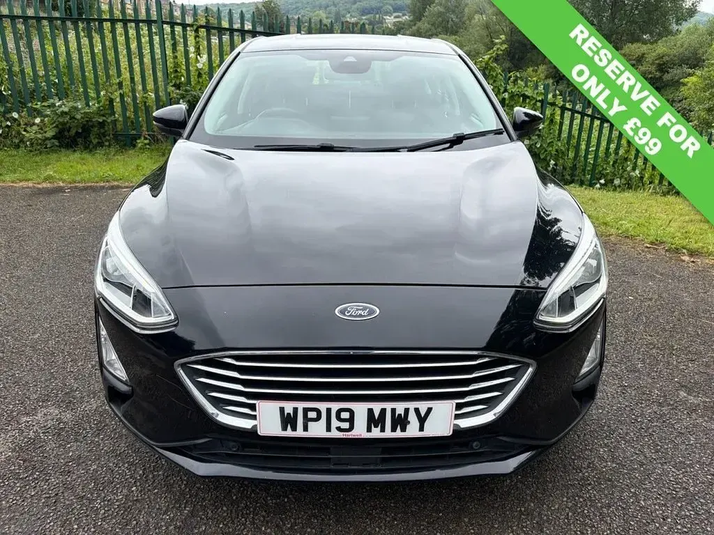 Used Ford Focus Titanium 125 HP (91 kW) 2019 Black Hatchback