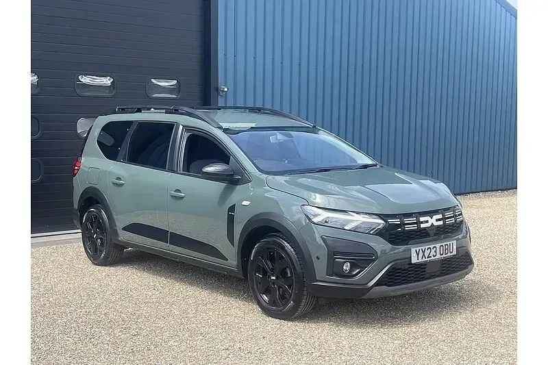 Used Dacia Jogger Extreme 110 HP (80 kW) 2023 Green MPV