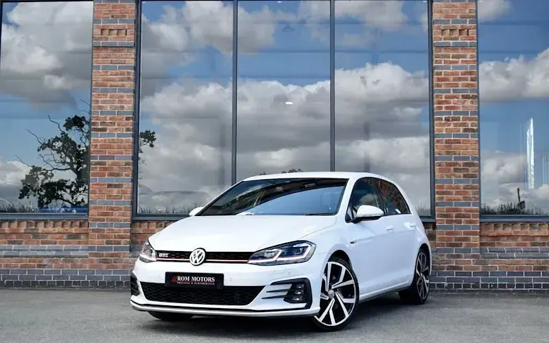 Used VW Golf VII GTI 245 HP (180 kW) 2020 Hatchback