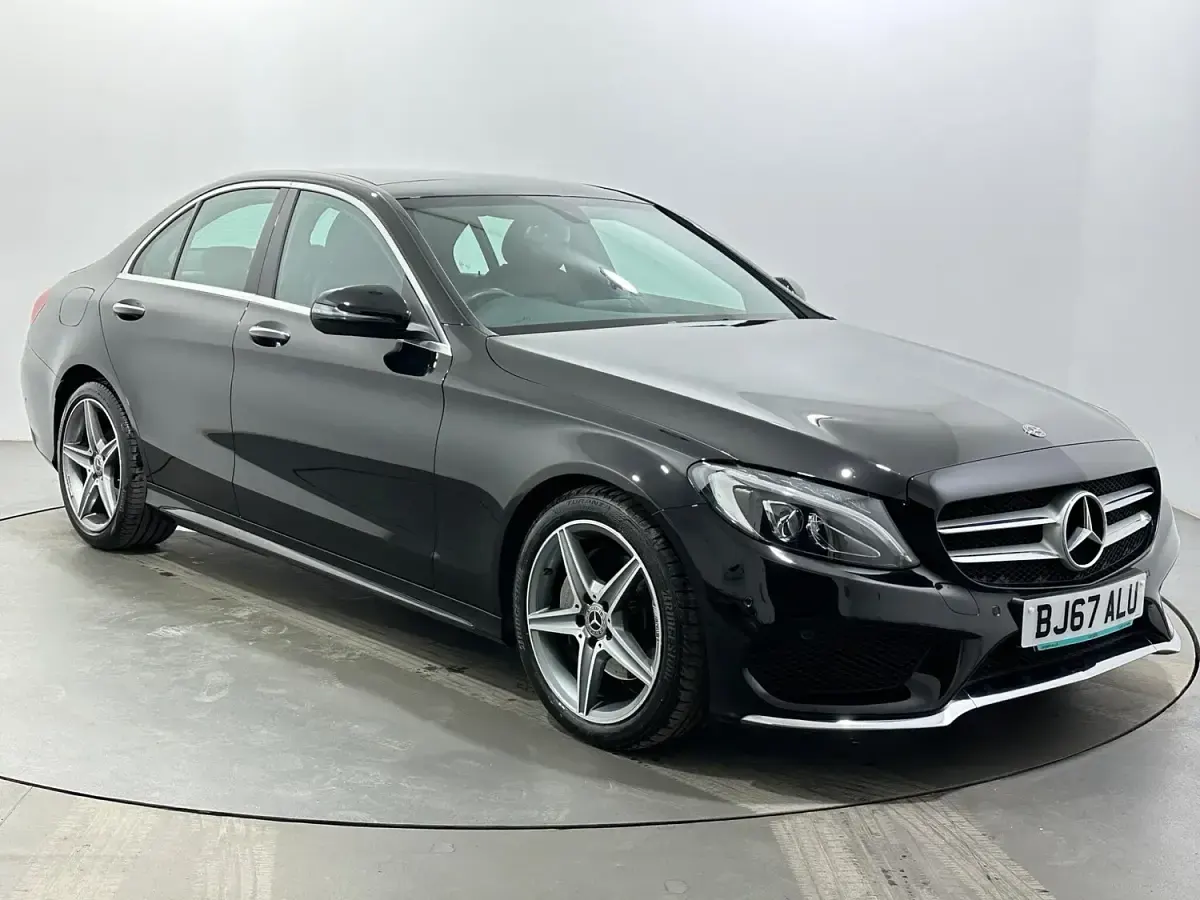 Used Mercedes C220 AMG Line Premium 170 HP (125 kW) 2017 Sedan