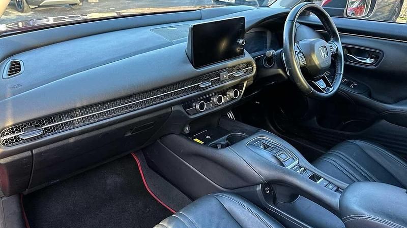 Used Honda ZR-V Advance 184 HP (135 kW) 2024 Red SUV