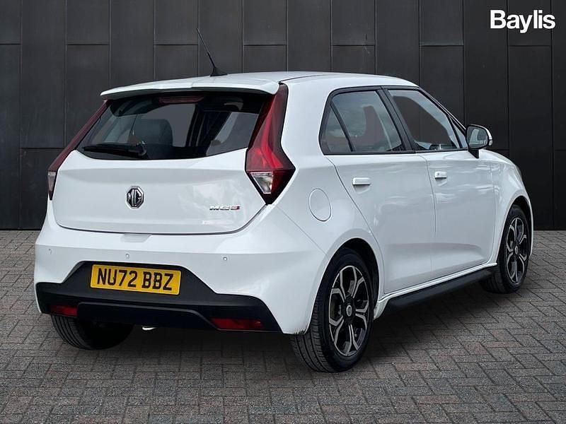 Used MG MG3 Exclusive 106 HP (77 kW) 2023 White Hatchback