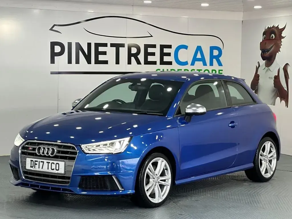 Used Audi S1 Advanced 231 HP (169 kW) 2017 Blue Hatchback