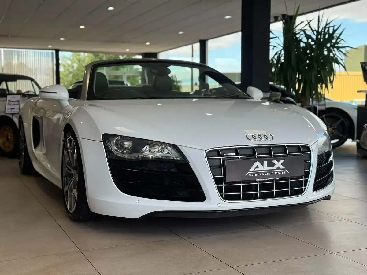 Used Audi R8 Spyder 2010 White Cabriolet