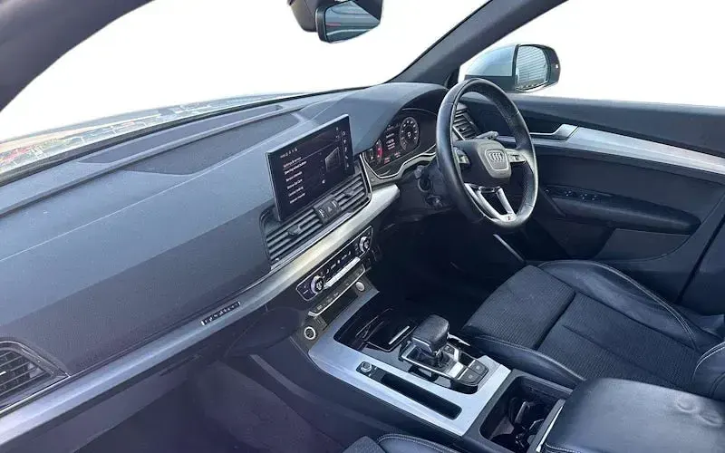 Used Audi Q5 S-Line 265 HP (194 kW) 2024 SUV