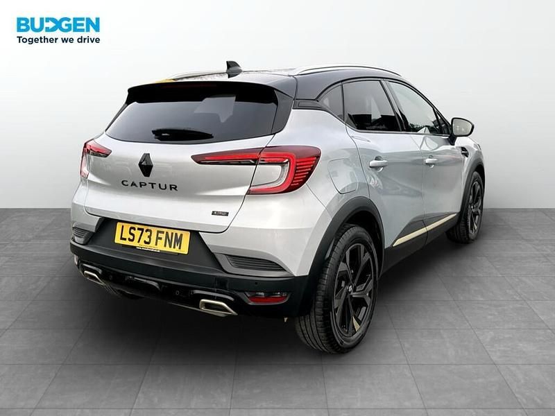 Used Renault Captur Engineered 143 HP (105 kW) 2023 Grey/black SUV