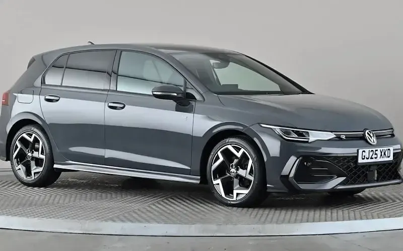 Used VW Golf VIII R-line 150 HP (110 kW) 2025 Hatchback