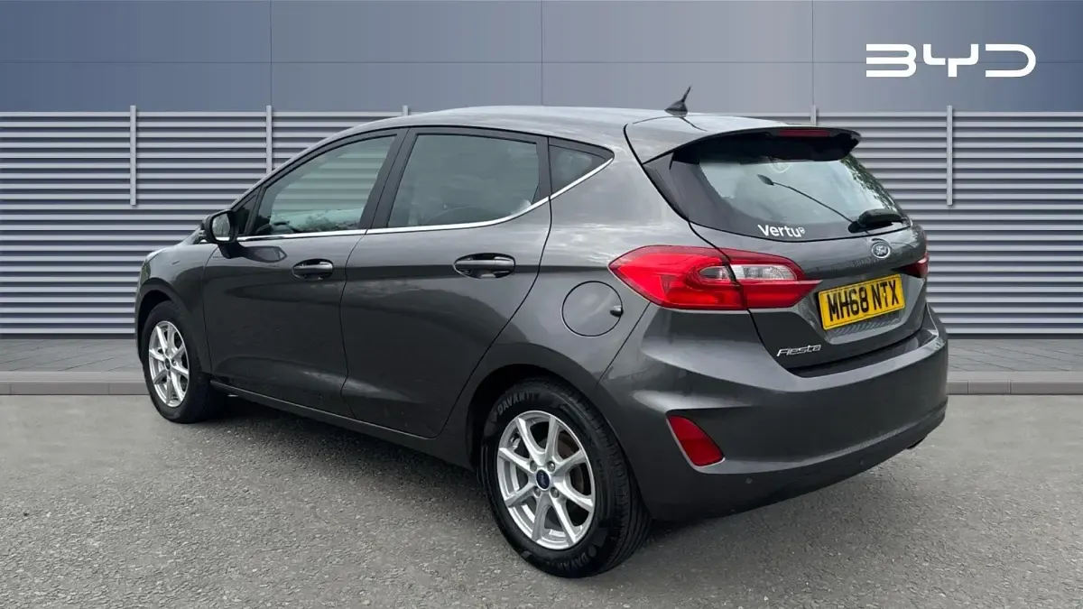 Second-hand Ford Fiesta Zetec 101 CP (74 kW) 2019 Gri Hatchback