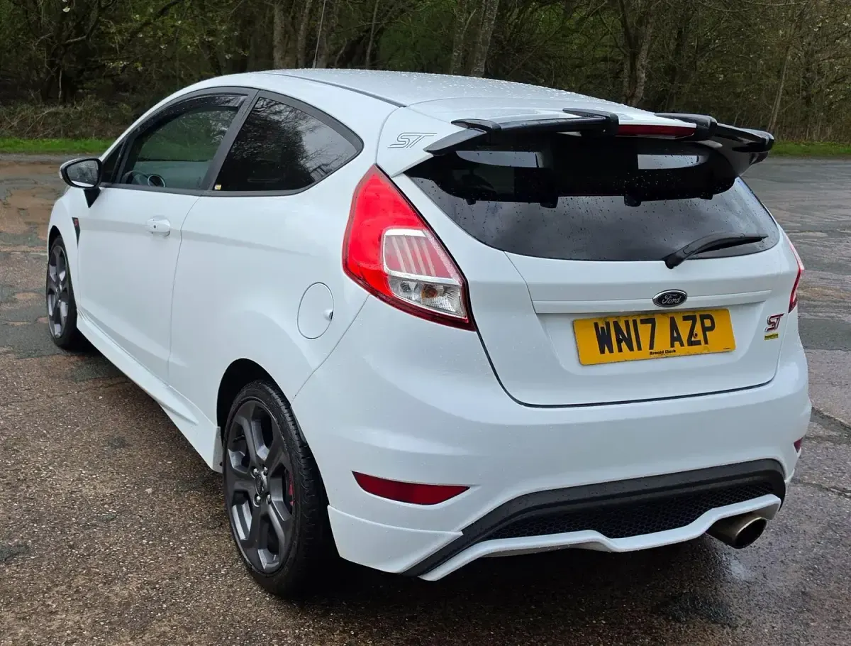 Used Ford Fiesta ST 2017 White Hatchback